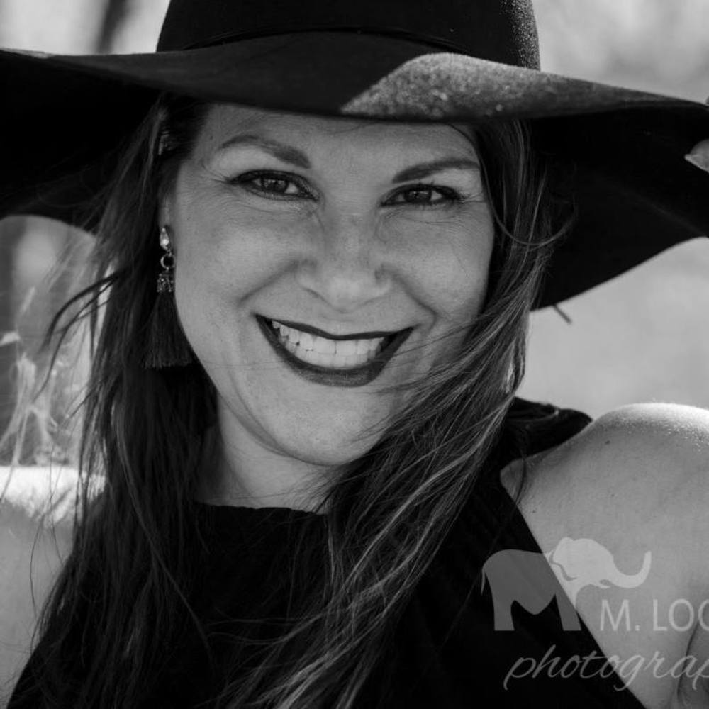 Meet your Posher, Debra